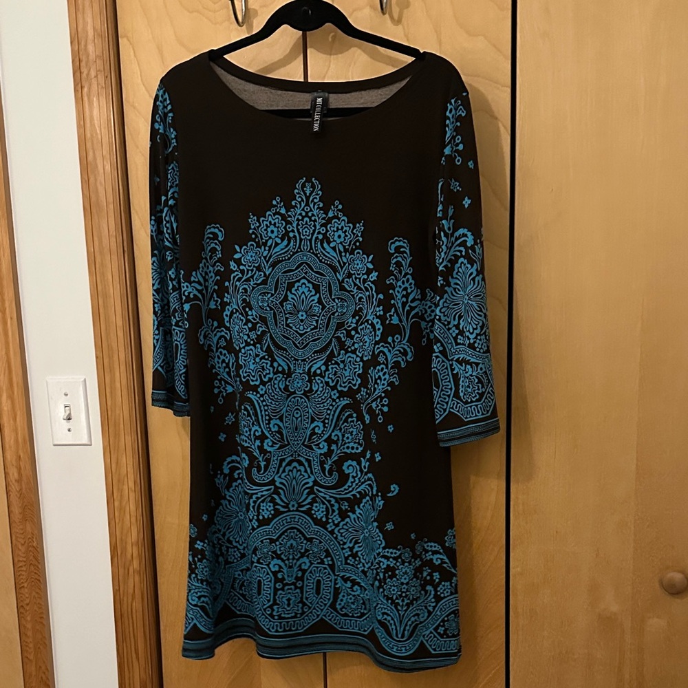 Chic Black and Blue Long Sleeve Dress